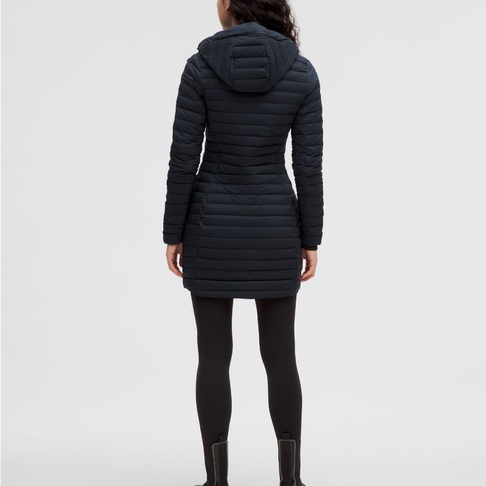 Lululemon Pack it Down Jacket - Picture 2 of 7